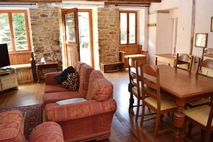 Image No.5-2 Bed House for sale