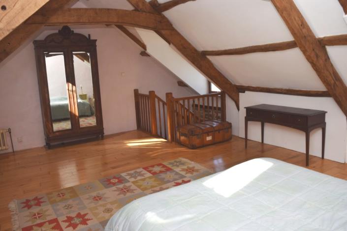 Image No.12-2 Bed House for sale