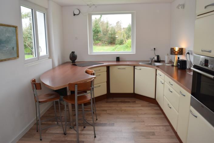 Image No.5-5 Bed House for sale