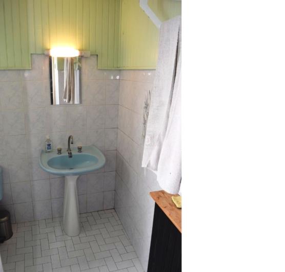 Image No.9-2 Bed House for sale