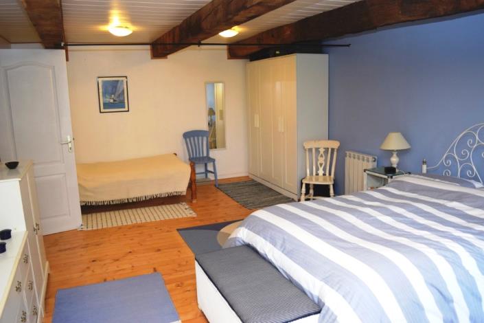 Image No.10-2 Bed House for sale