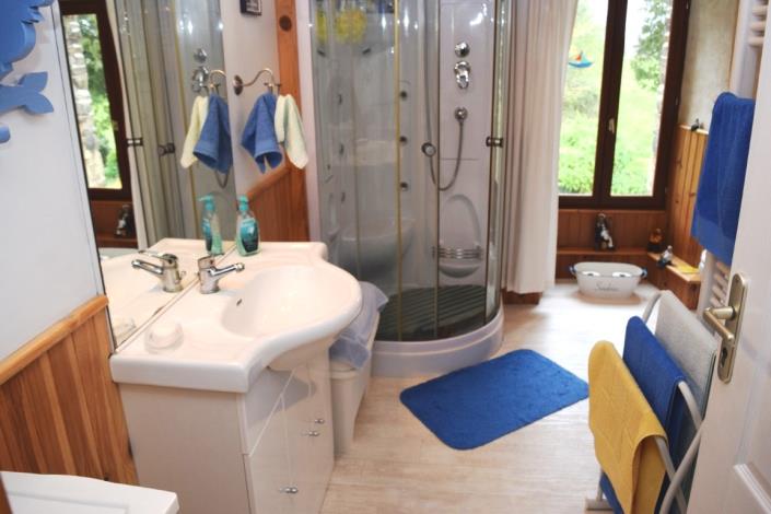 Image No.11-2 Bed House for sale