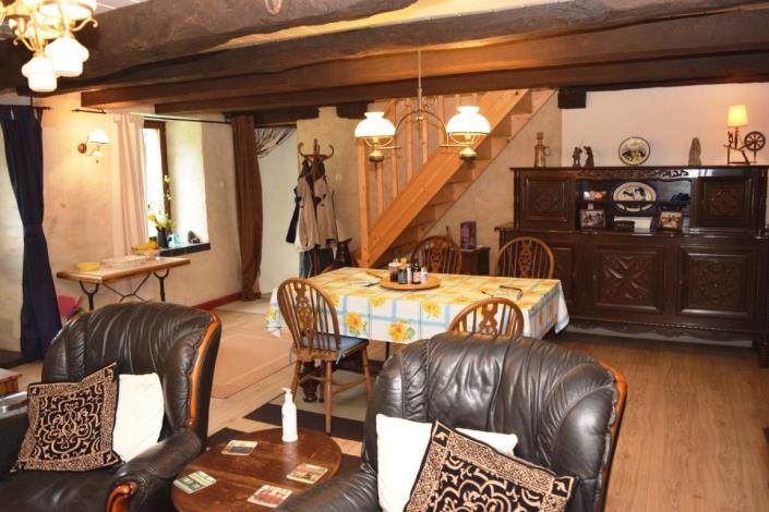 Image No.4-2 Bed House for sale