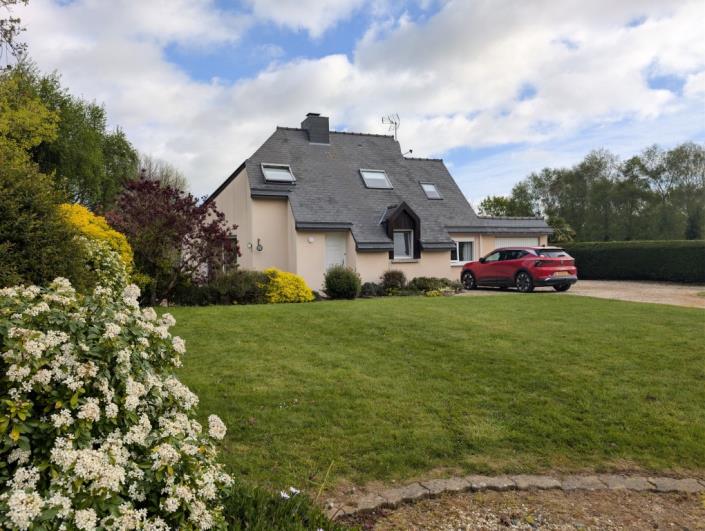 Image No.21-4 Bed House for sale