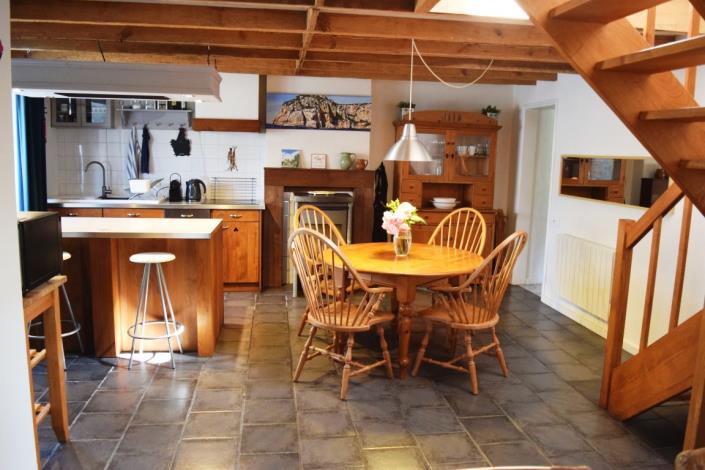 Image No.4-2 Bed House for sale
