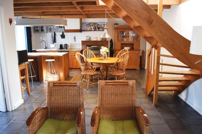 Image No.6-2 Bed House for sale