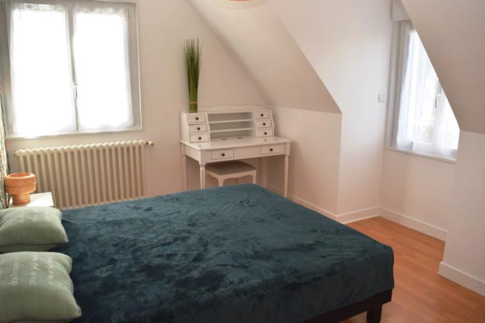 Image No.12-5 Bed House for sale