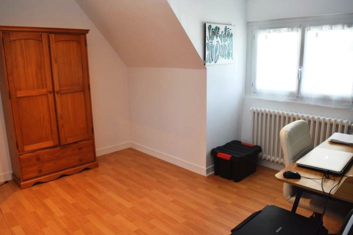 Image No.16-5 Bed House for sale