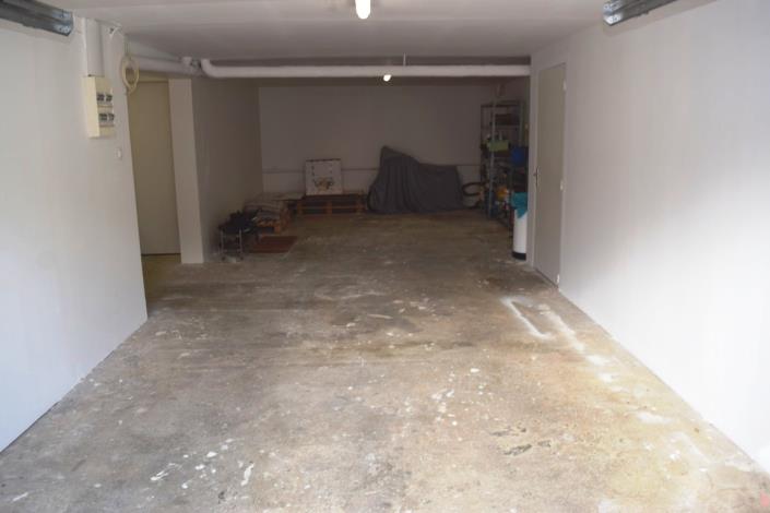Image No.20-5 Bed House for sale