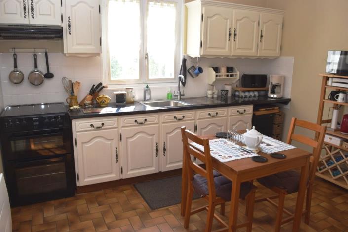 Image No.8-3 Bed House for sale
