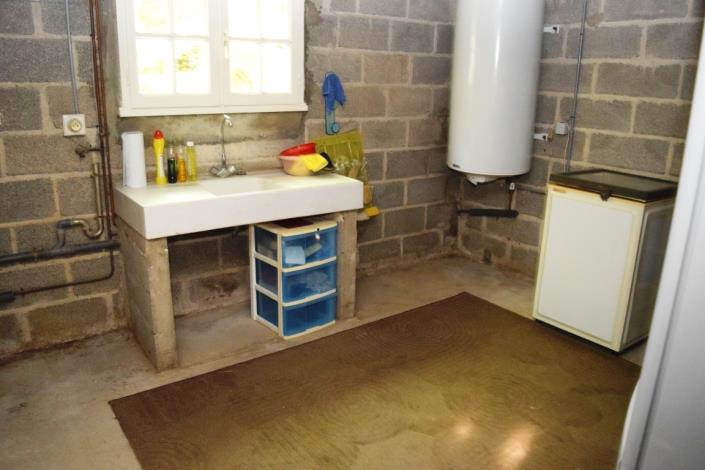Image No.17-3 Bed House for sale