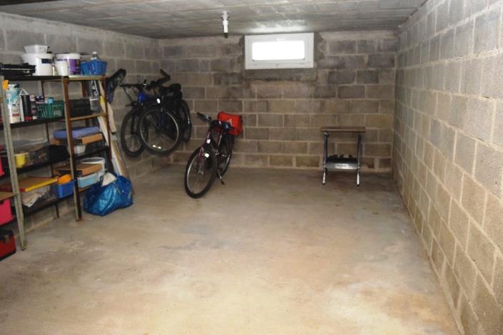 Image No.18-3 Bed House for sale