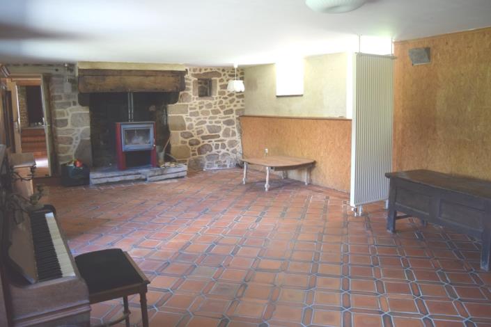Image No.8-5 Bed House for sale