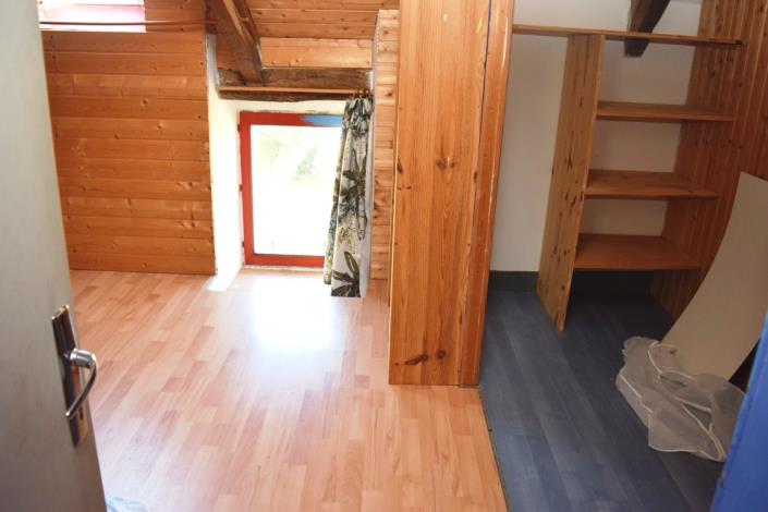 Image No.24-5 Bed House for sale