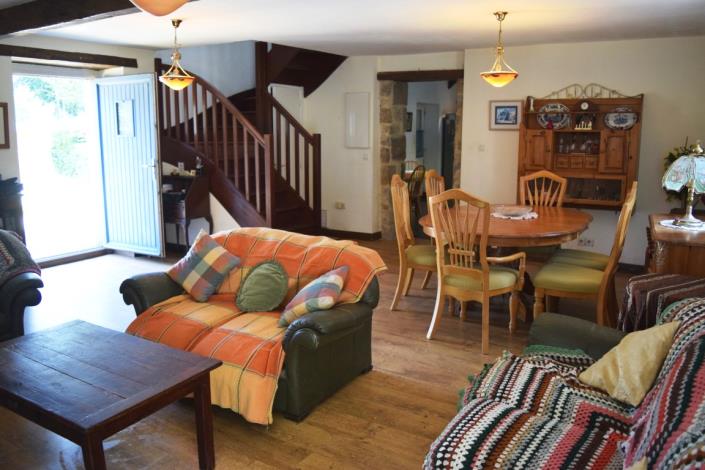 Image No.8-4 Bed House for sale