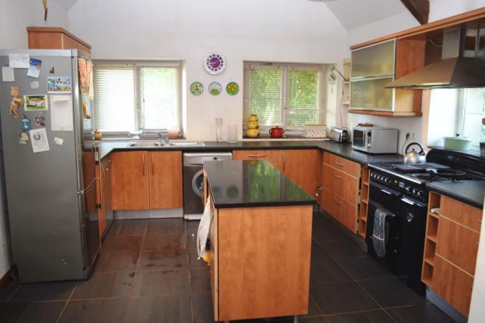 Image No.9-4 Bed House for sale