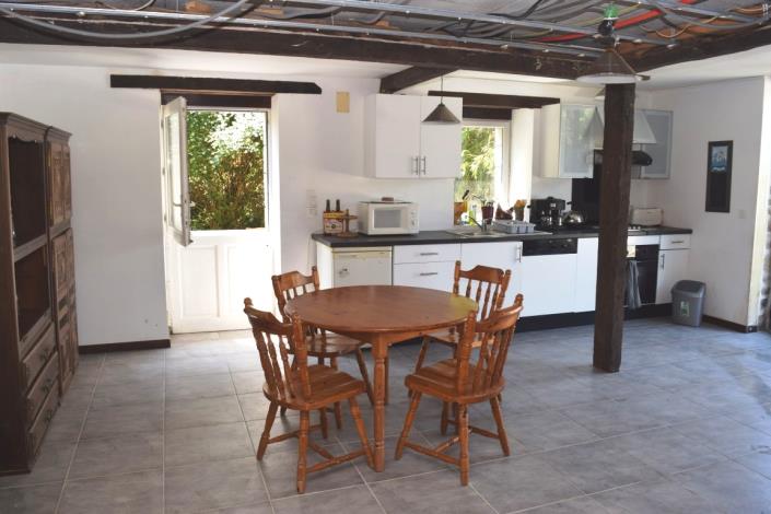 Image No.18-4 Bed House for sale