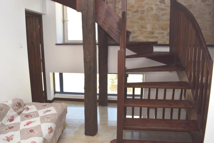 Image No.25-4 Bed House for sale