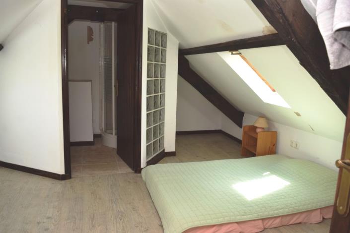 Image No.26-4 Bed House for sale