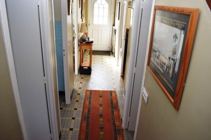 Image No.12-3 Bed House for sale