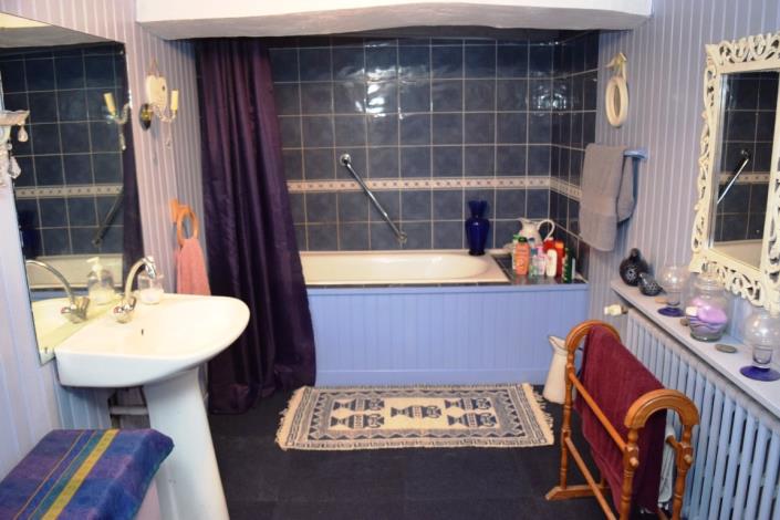 Image No.16-4 Bed House for sale
