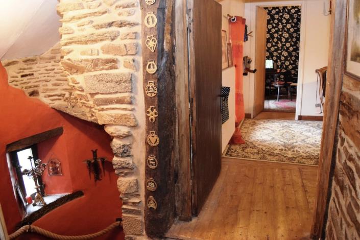 Image No.17-4 Bed House for sale