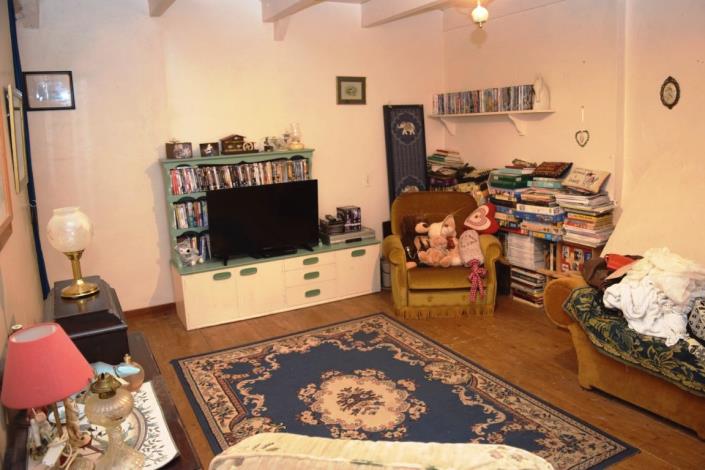 Image No.18-4 Bed House for sale