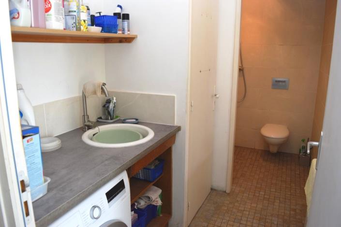 Image No.9-2 Bed House for sale