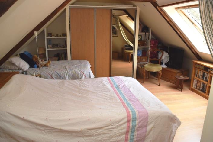 Image No.10-2 Bed House for sale