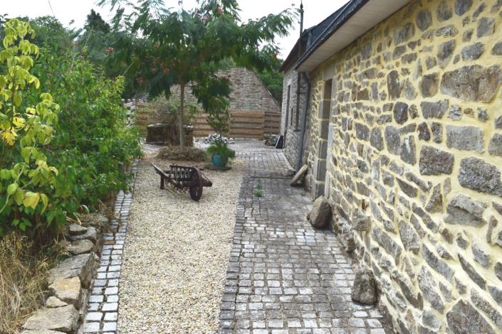 Image No.20-2 Bed House for sale