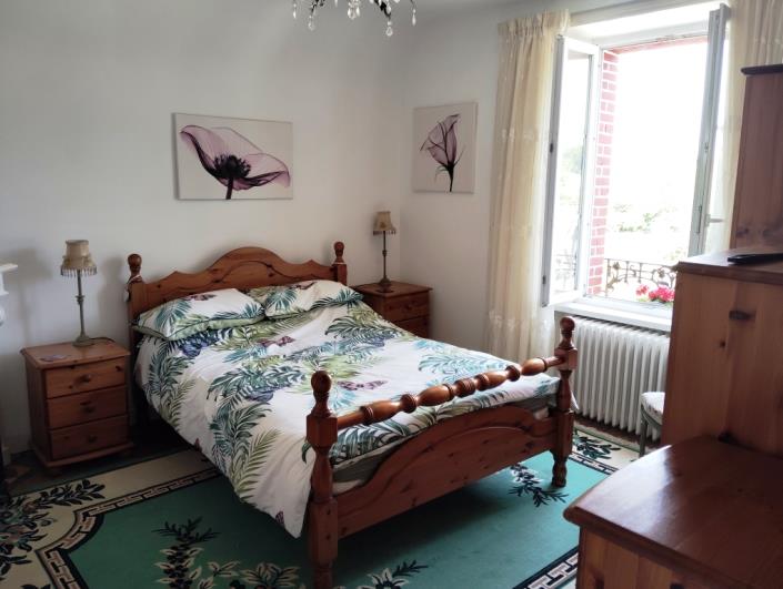 Image No.18-3 Bed House for sale