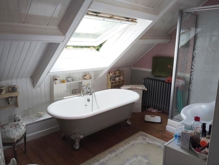 Image No.19-3 Bed House for sale