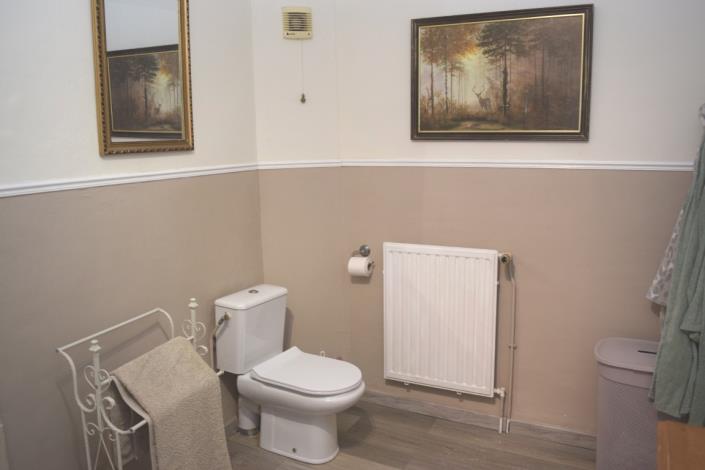 Image No.12-3 Bed House for sale