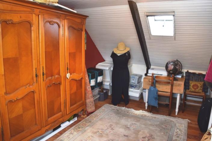 Image No.15-3 Bed House for sale