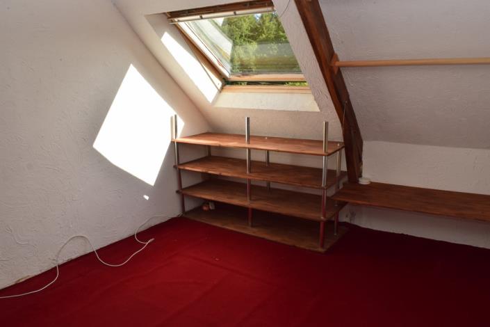 Image No.20-4 Bed House for sale