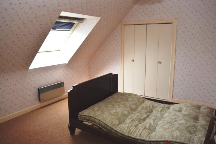 Image No.20-4 Bed House for sale