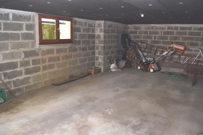 Image No.25-4 Bed House for sale