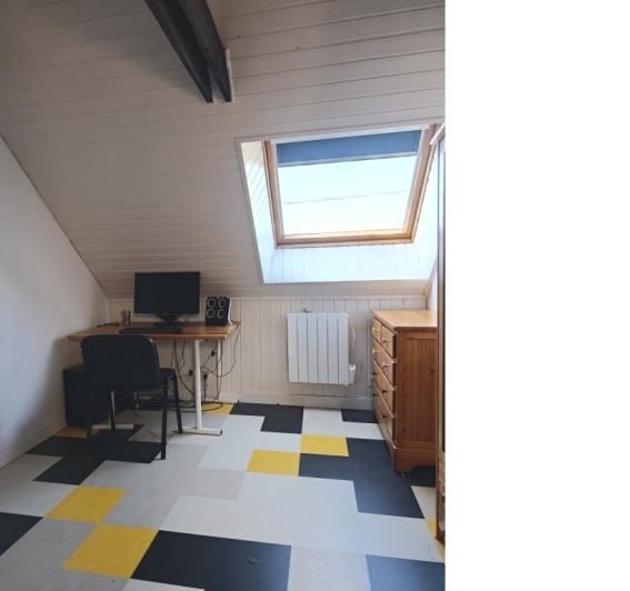 Image No.25-7 Bed House for sale
