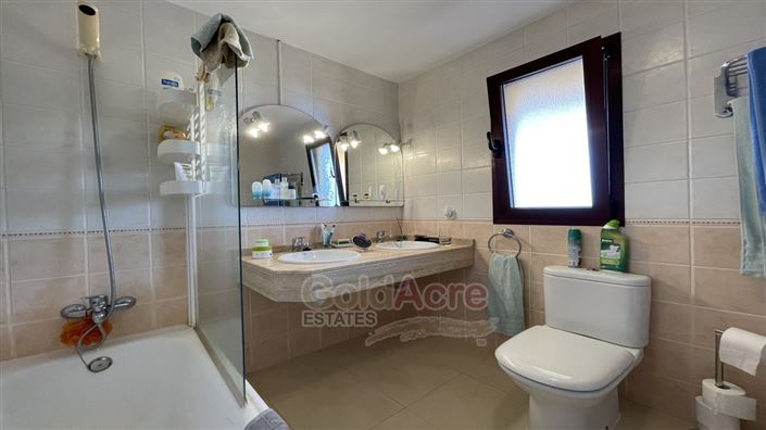 Image No.37-4 Bed Duplex for sale