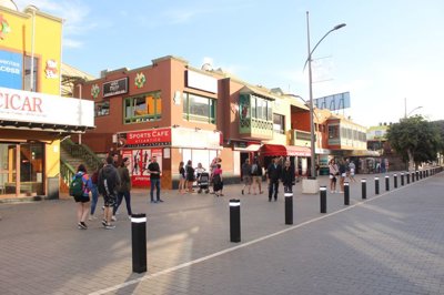 1 - Corralejo, Commercial