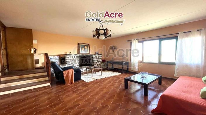 Image No.2-4 Bed Villa for sale