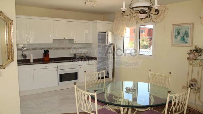 Image No.2-6 Bed Apartment for sale