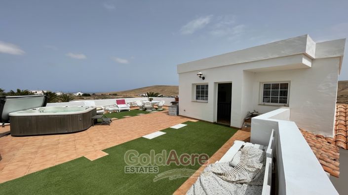 Image No.5-3 Bed Villa for sale