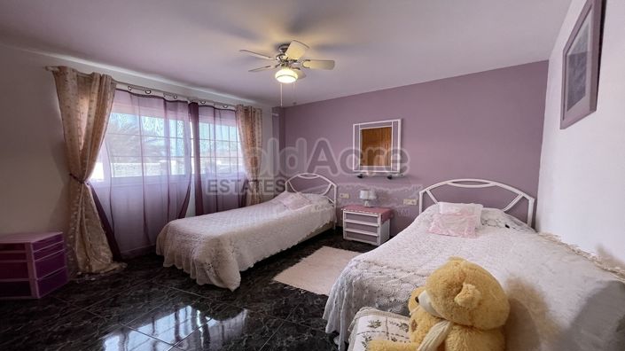 Image No.9-3 Bed Villa for sale
