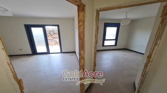 Image No.21-4 Bed Apartment for sale