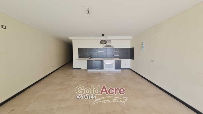 Image No.28-4 Bed Apartment for sale