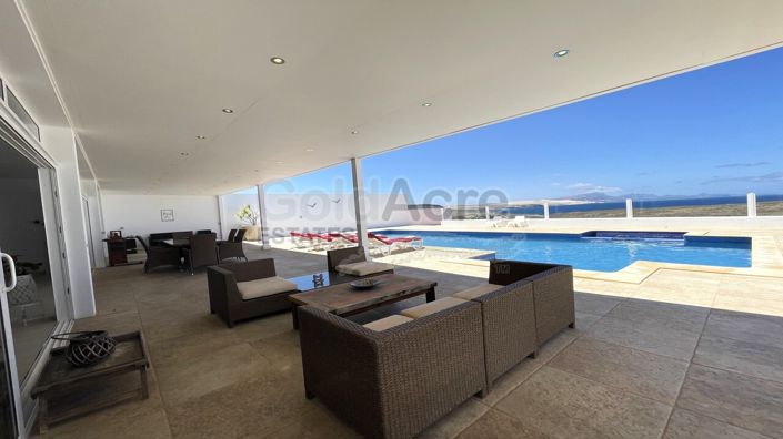 Image No.5-5 Bed Villa for sale