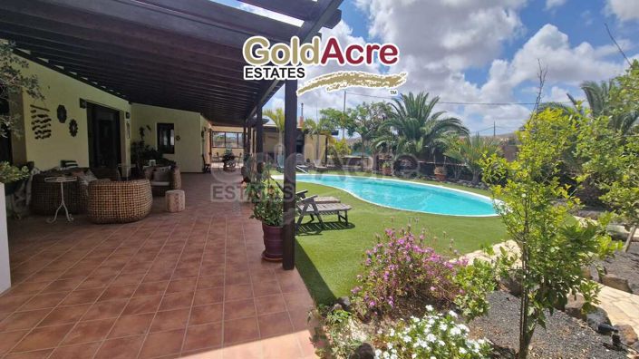 Image No.1-2 Bed Villa for sale