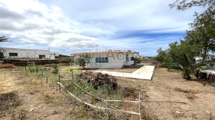 Image No.15-2 Bed Villa for sale