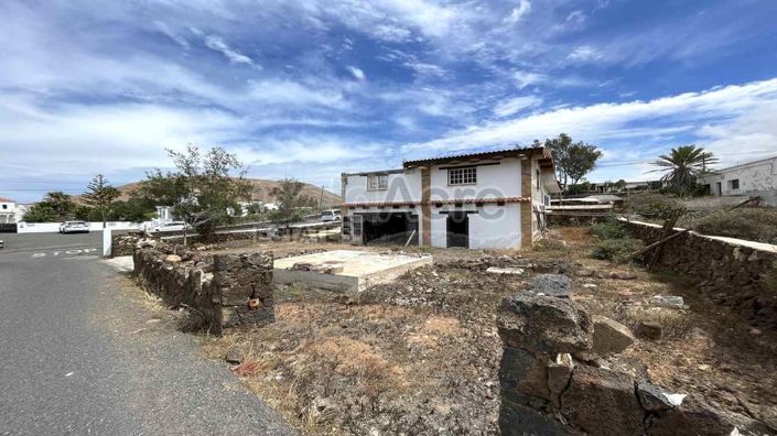 Image No.10-2 Bed Villa for sale